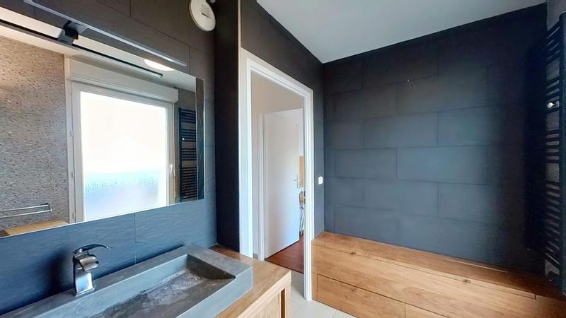 Appartement - 136 m² - 7 pièces