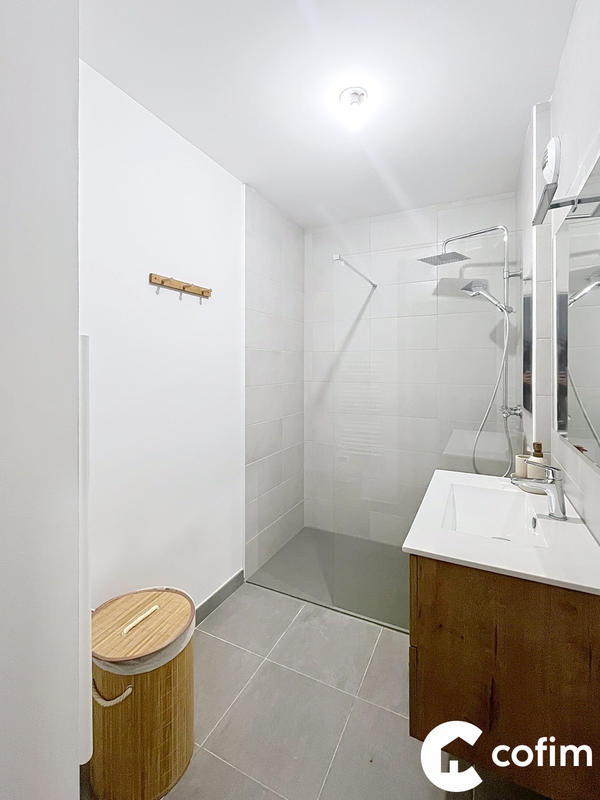 Appartement - 64 m² - 3 pièces