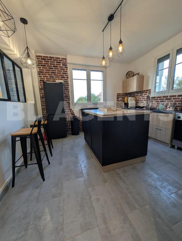 Maison - 105 m² - 5 pièces