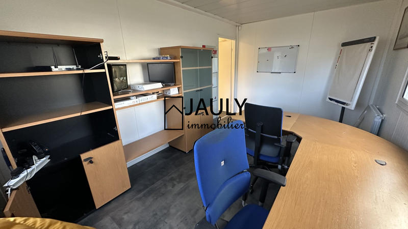 Local commercial - 84 m² - 1 pièce