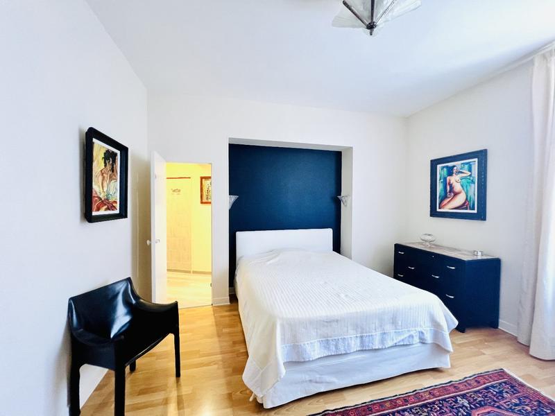 Maison - 305 m² - 8 pièces