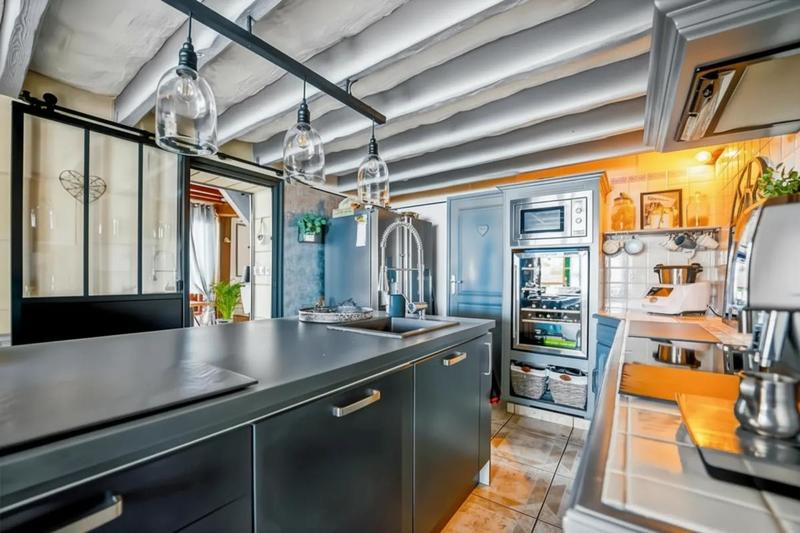 Maison en pierre - 131 m² - 6 pièces