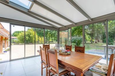 Propriété - 164 m² - 6 pièces