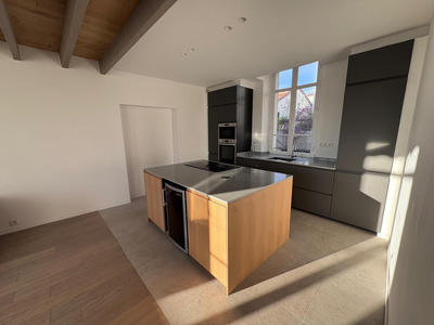 Appartement - 125 m² - 5 pièces