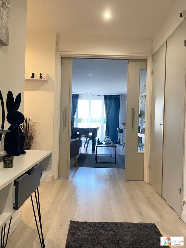 Appartement - 94 m² - 4 pièces