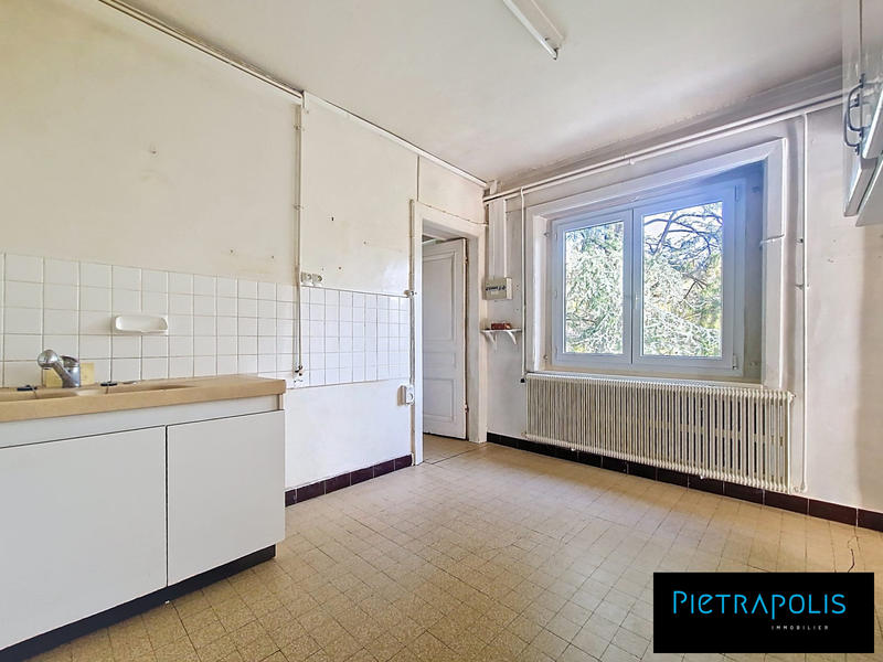 Appartement - 169 m² - 7 pièces