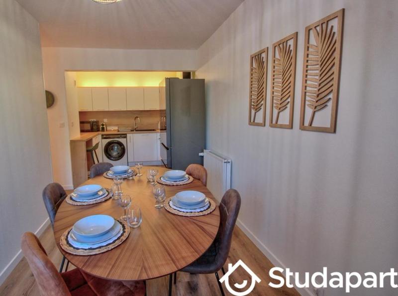 Chambre - 9 m² - 1 pièce