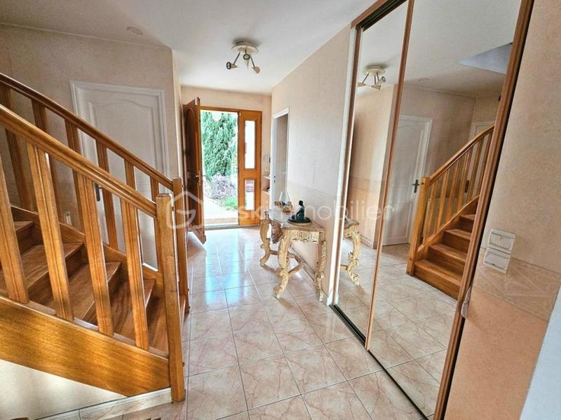 Pavillon - 162 m² - 9 pièces