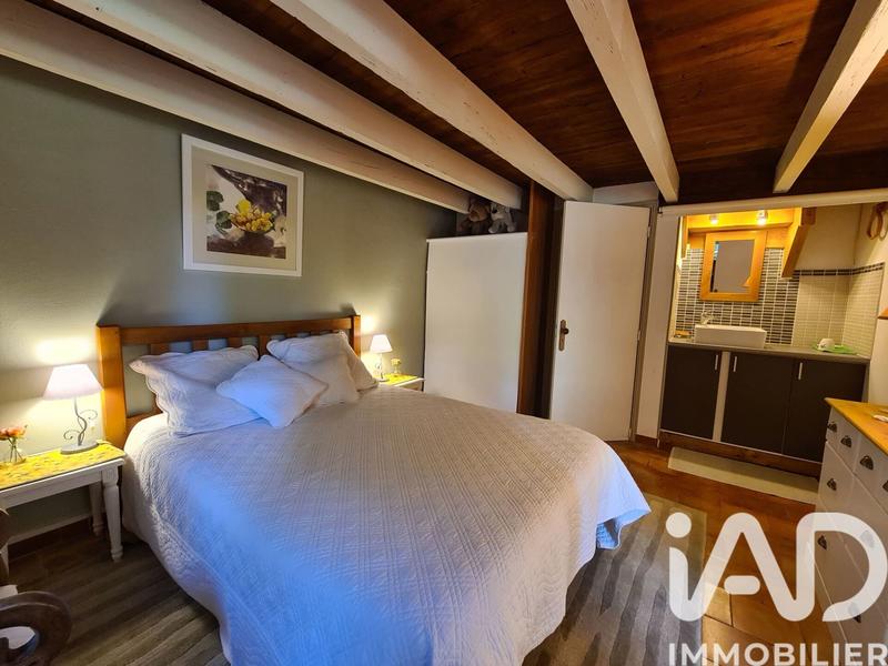 Maison - 200 m² - 7 pièces