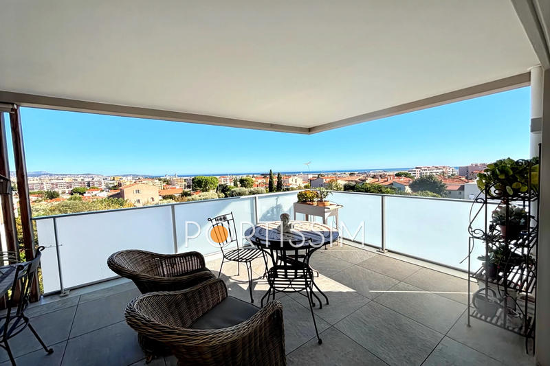 Appartement - 100 m² - 4 pièces