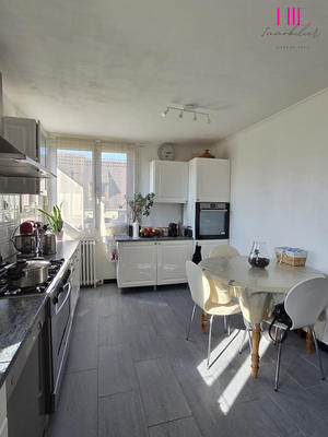 Maison - 100 m² - 6 pièces