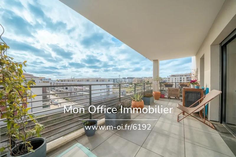 Appartement - 94 m² - 4 pièces