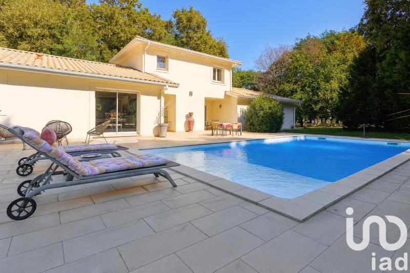 Maison - 190 m² - 6 pièces