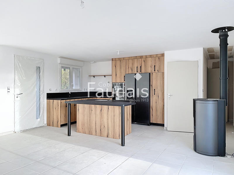 Maison - 85 m² - 4 pièces