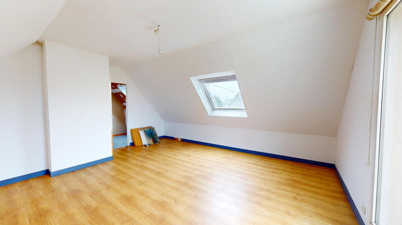 Maison - 104 m² - 5 pièces