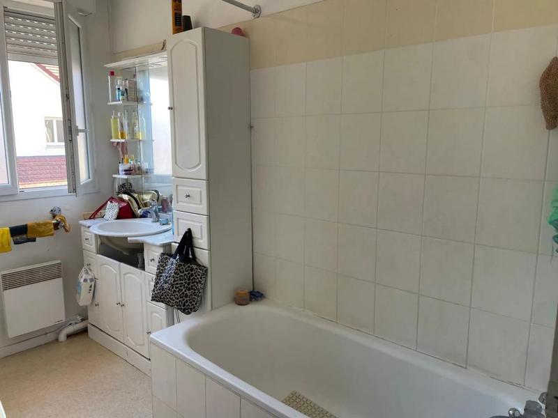 Maison - 93 m² - 5 pièces