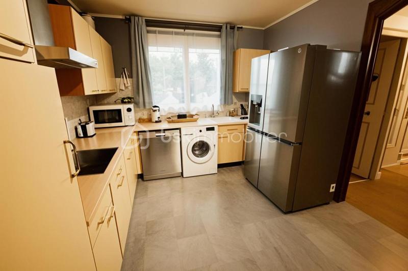 Maison - 94 m² - 4 pièces