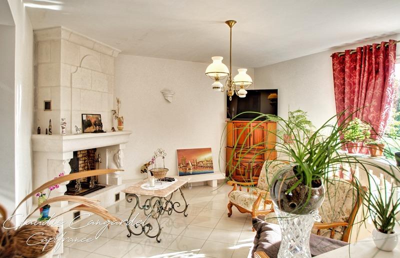 Maison - 257 m² - 8 pièces