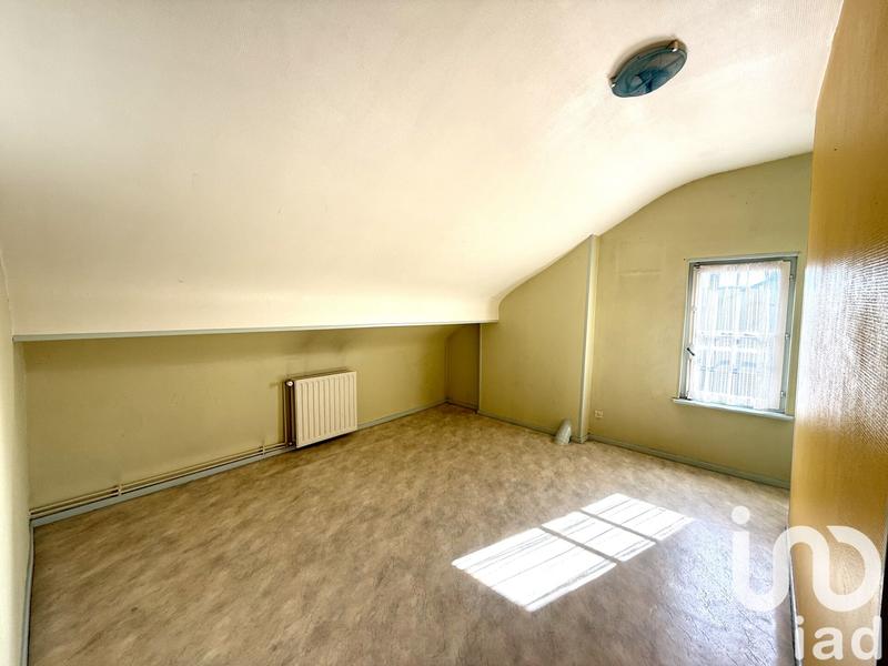 Maison - 95 m² - 5 pièces