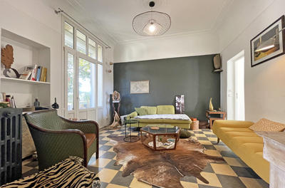 Maison - 200 m² - 10 pièces