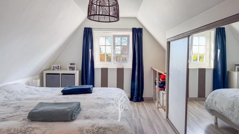 Maison - 180 m² - 5 pièces