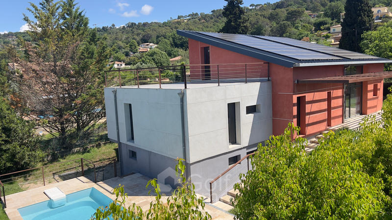 Villa - 340 m² - 5 pièces