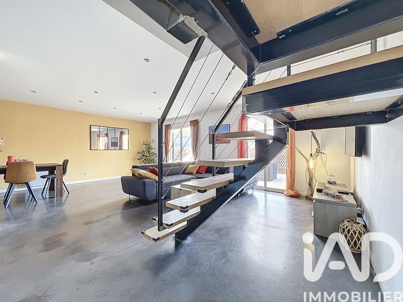 Maison - 110 m² - 5 pièces