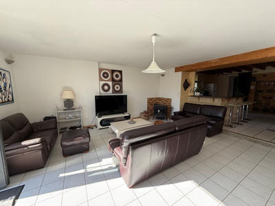 Maison - 200 m² - 6 pièces