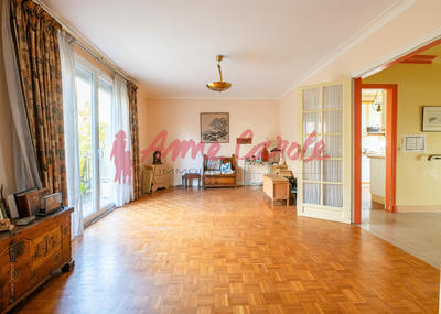 Maison - 200 m² - 6 pièces