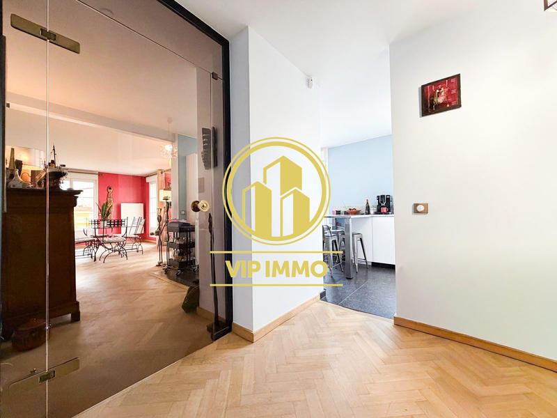 Appartement - 123 m² - 6 pièces