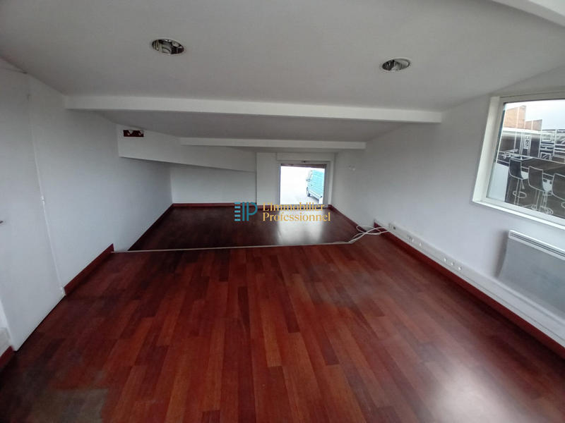 Local d'activités - 188 m²