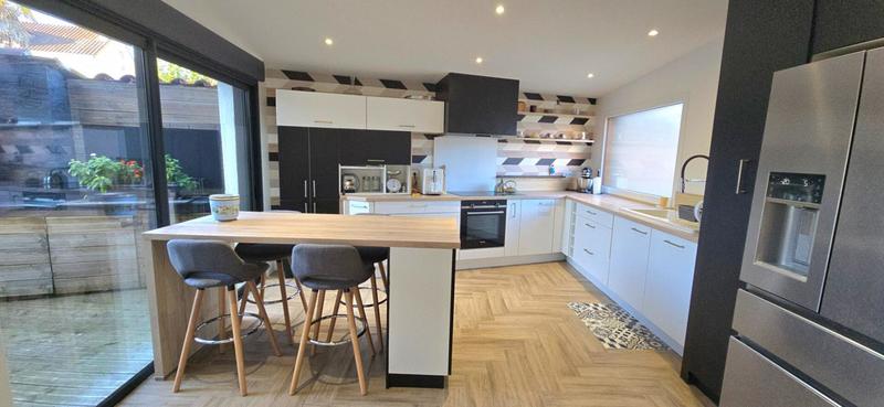 Maison - 163 m² - 6 pièces