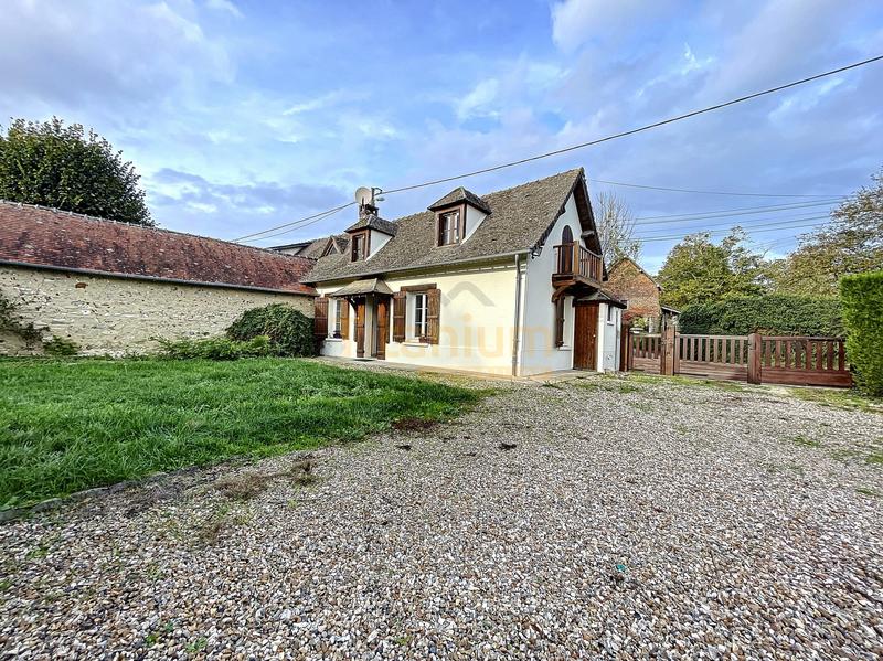 Maison - 104 m² - 6 pièces