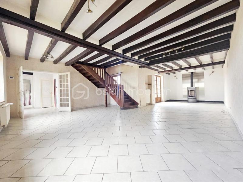 Maison traditionnelle - 196 m² - 5 pièces