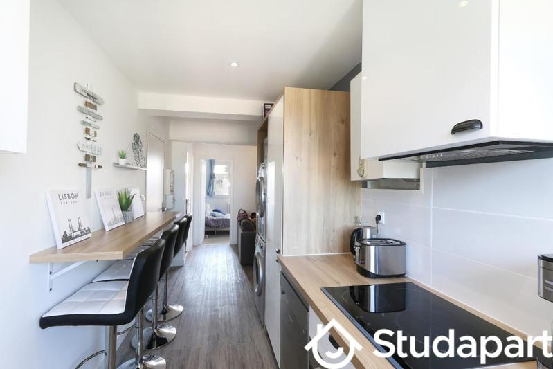 Chambre - 11 m² - 1 pièce