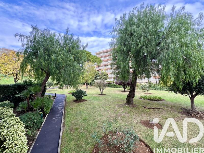 Appartement - 85 m² - 3 pièces