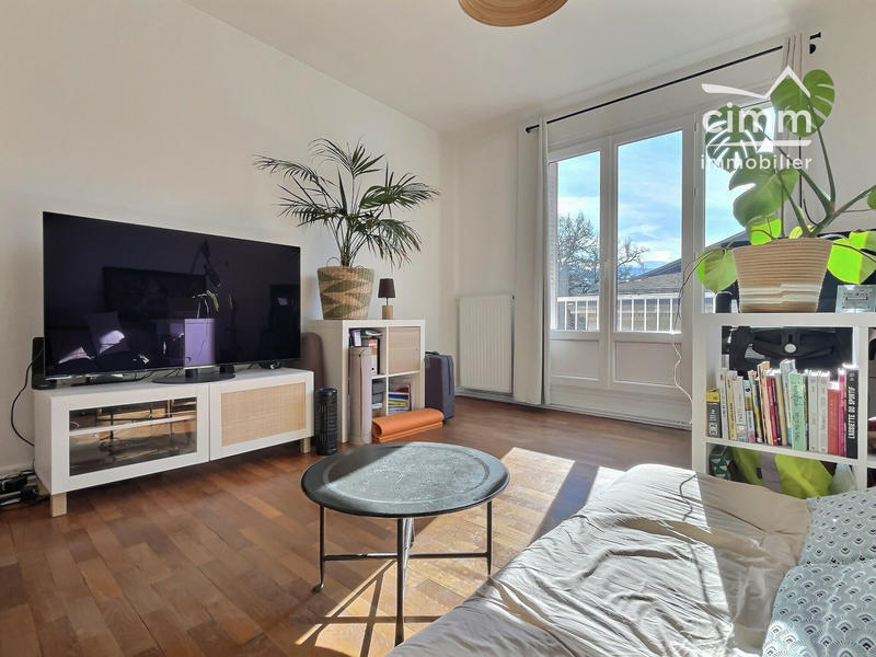 Appartement - 70 m² - 3 pièces