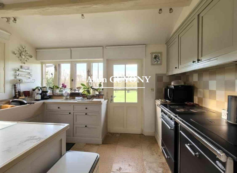 Maison ancienne - 176 m² - 6 pièces