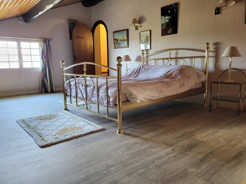 Maison ancienne - 226 m² - 8 pièces