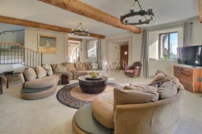 Mas - 345 m² - 6 pièces