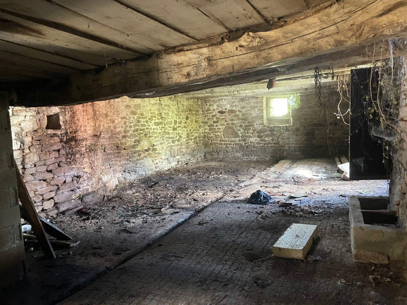 Maison ancienne - 150 m² - 3 pièces