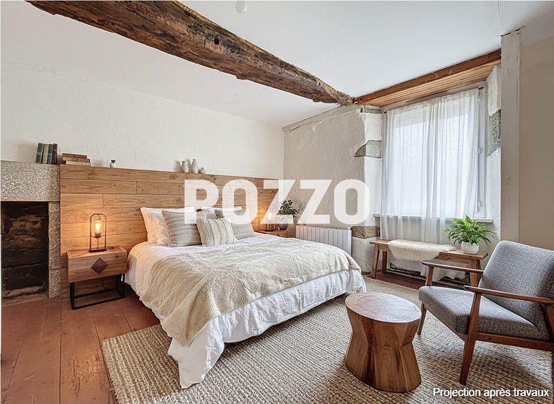 Maison - 345 m² - 12 pièces