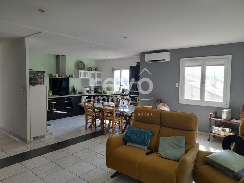 Appartement ancien - 80 m² - 3 pièces