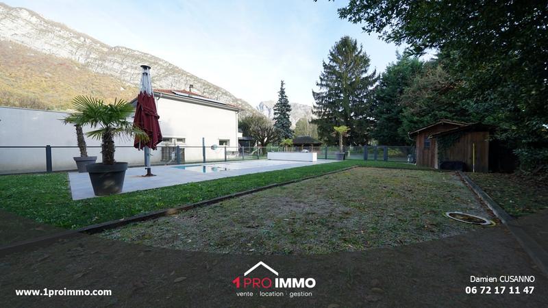 Maison - 185 m² - 6 pièces