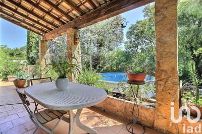 Maison - 195 m² - 7 pièces