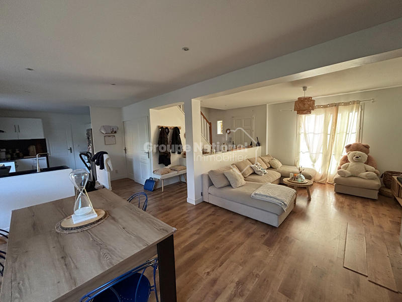 Maison - 104 m² - 6 pièces