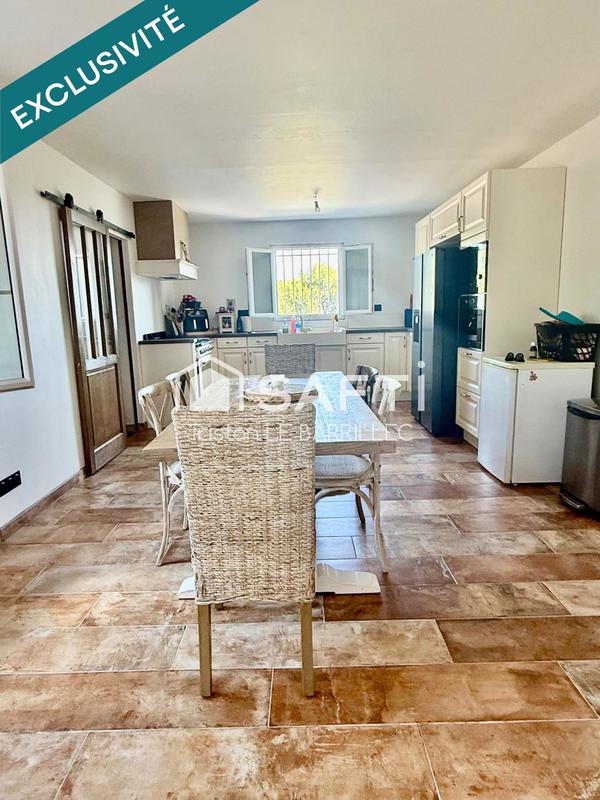 Maison de maîtres - 250 m² - 8 pièces