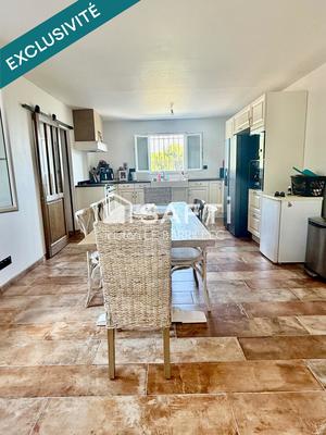 Maison de maîtres - 250 m² - 8 pièces