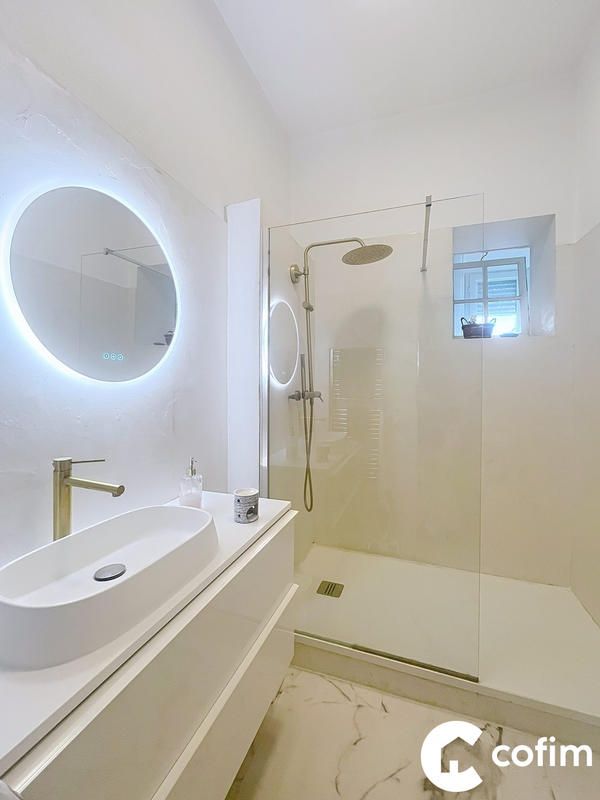 Appartement - 92 m² - 3 pièces