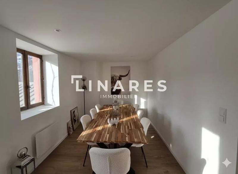 Appartement - 143 m² - 6 pièces